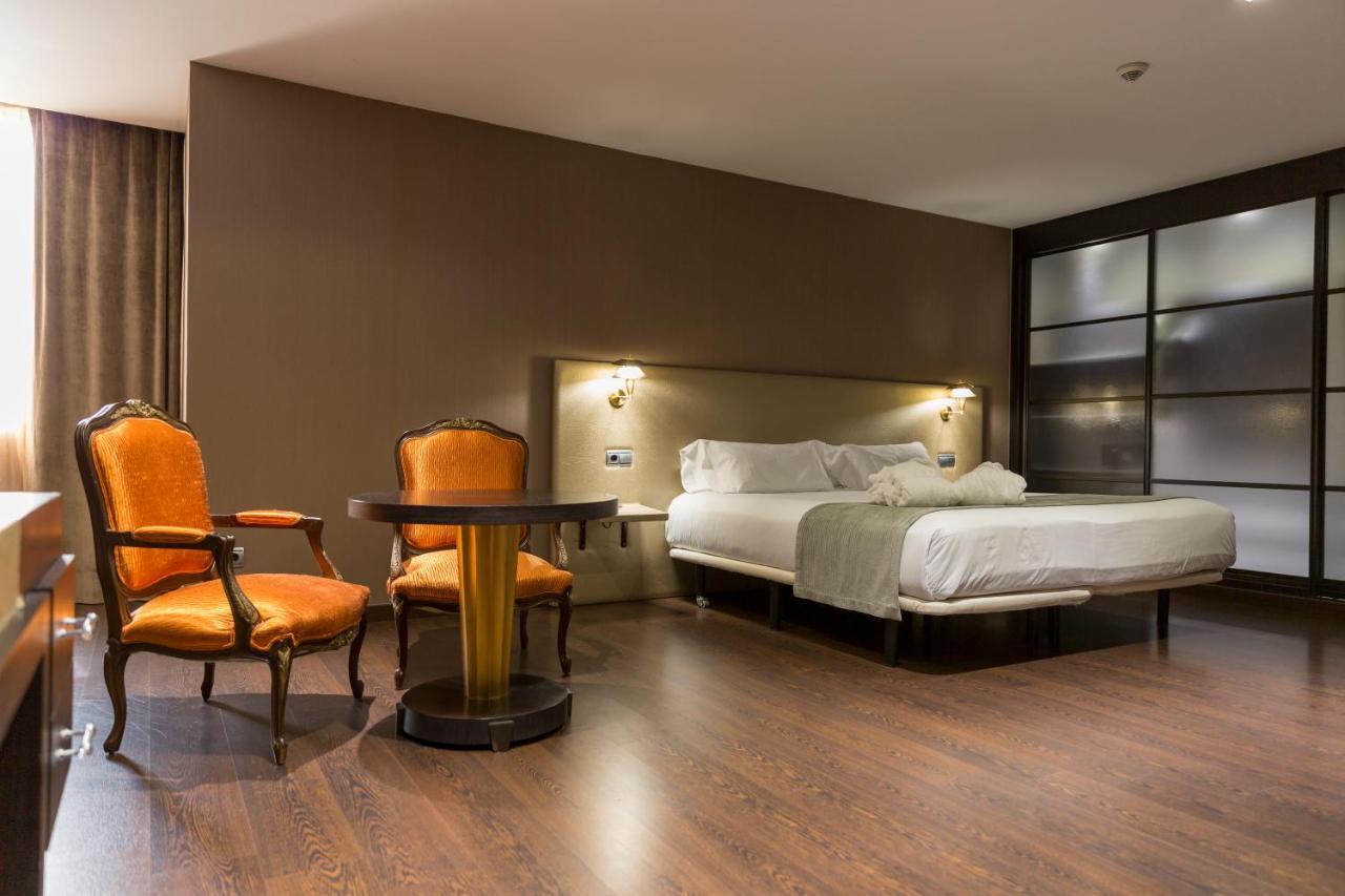 Iberik Santo Domingo Plaza Hotel Ов'єдо Екстер'єр фото